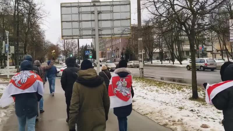 Минчане продолжают выходить на рождественские прогулки