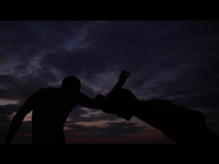 Gay vans 18+ | leo pontes olhos fechados (clipe oficial)