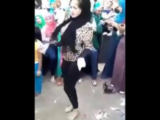 Egyptian mode bellydance in the street in elections day