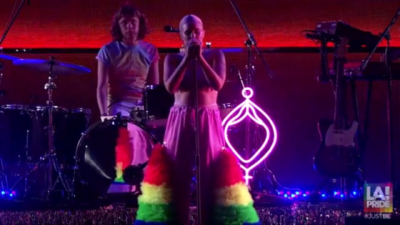 Tove lo live at la pride 2018