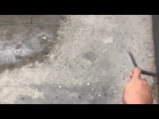 Does anyone here also flip knives? if so, did you try copying octane's heirloom tricks?