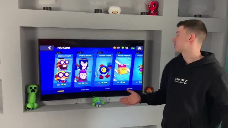 Открываю мегаящики на огромном телеке!😳 brawl stars