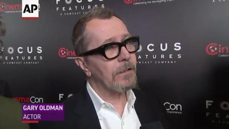 Gary oldman meets winston churchill in darkest hour