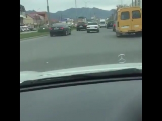 Так по мелочи исполняет