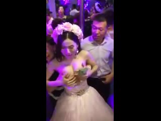 Странные традиции 18+
