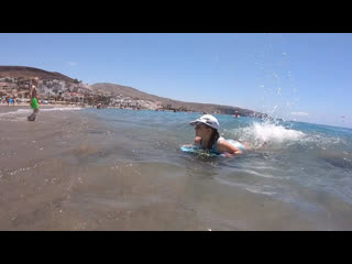 🇪🇸🏄‍♀️nastya kat learns to ride a surfboard