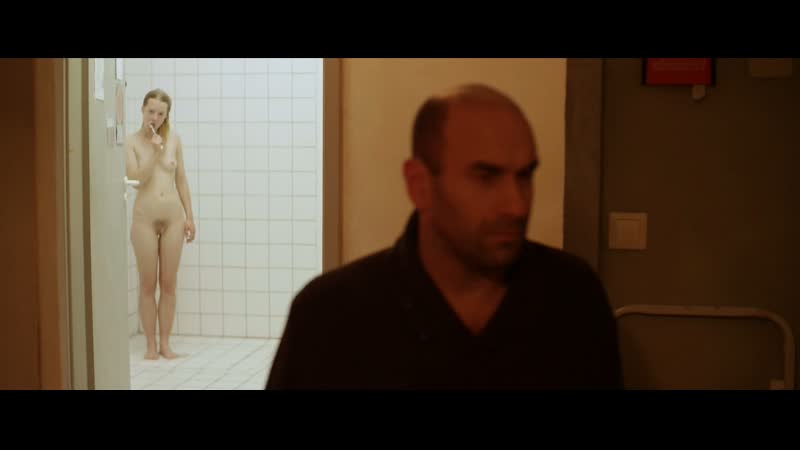 Julia zange nude mein bruder heisst robert und ist ein idiot (2018) джулия цанге моего брата зовут роберт, и он идиот