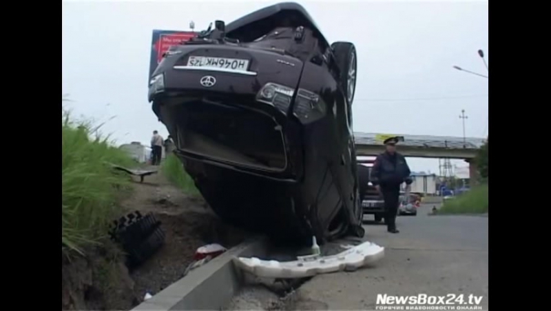 На баляева нетрезвый водитель harrier протаранил машину женщины с ребенком
