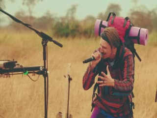 Alligatoah lass liegen (live in kenia) (hd)