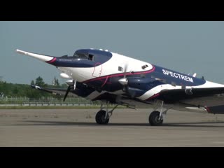 Bt 67（zs asn) basler at chitose airport 15aug2009