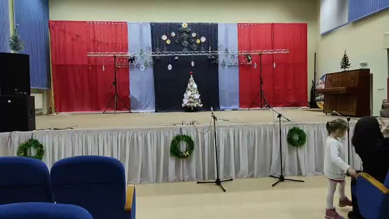 Молодые предновогодний концерт