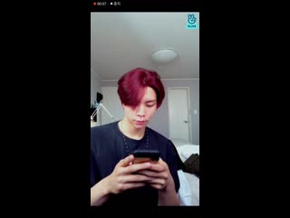 Котик игнорирует nct 127 johnny vlive 200528 mp4