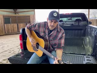 Brad paisley, darius rucker mud on the tires ⁄ wagon wheel (from acm presents our country)