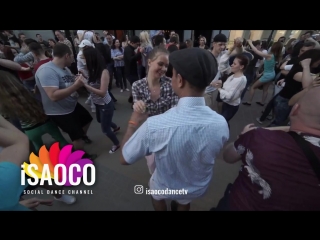 Elena akolzina and man open air salsa dancing in respublica vosmera, 01 05 2018