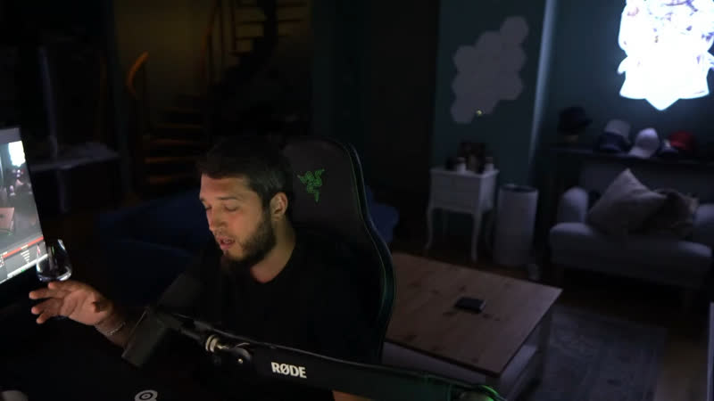 Лахма смотрит новое интервью камила гаджиева и разносит его