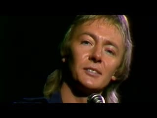 Smokie living next door to alice