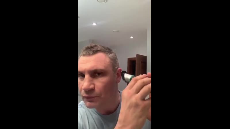 Мэр киева виталий кличко решил показать как можно решить проблему со стрижкой