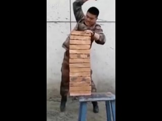 14 кирпичей одной рукой [mdk dagestan]