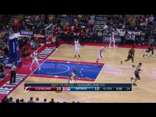 Six points (back to back bombs) for swish in just over 7 minutes so far