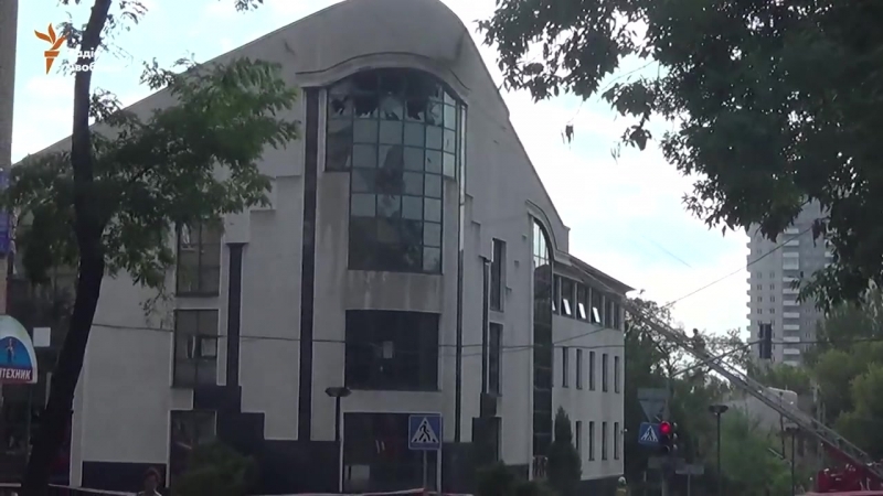 Как горел бывший офис экс губернатора донецкой области таруты