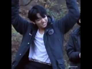 Jungkook ayyy macarena