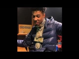 Blueface finesse the beat