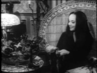 S1e01 the addams family goes to school