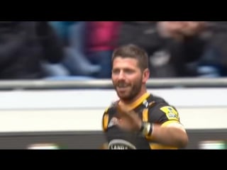 Home debut try for wasps willie le roux