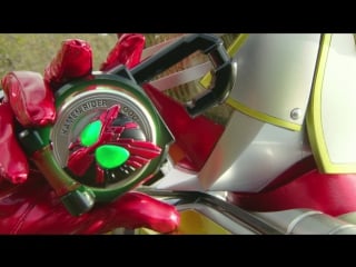 Наездники в масках гайм и визард великая битва эпохи сенгоку / kamen rider × kamen rider gaim & wizard the fateful sengoku mov