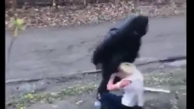 В первоуральске мужчина избил бывшую тещу и слил в сеть интимные фото экс супруги