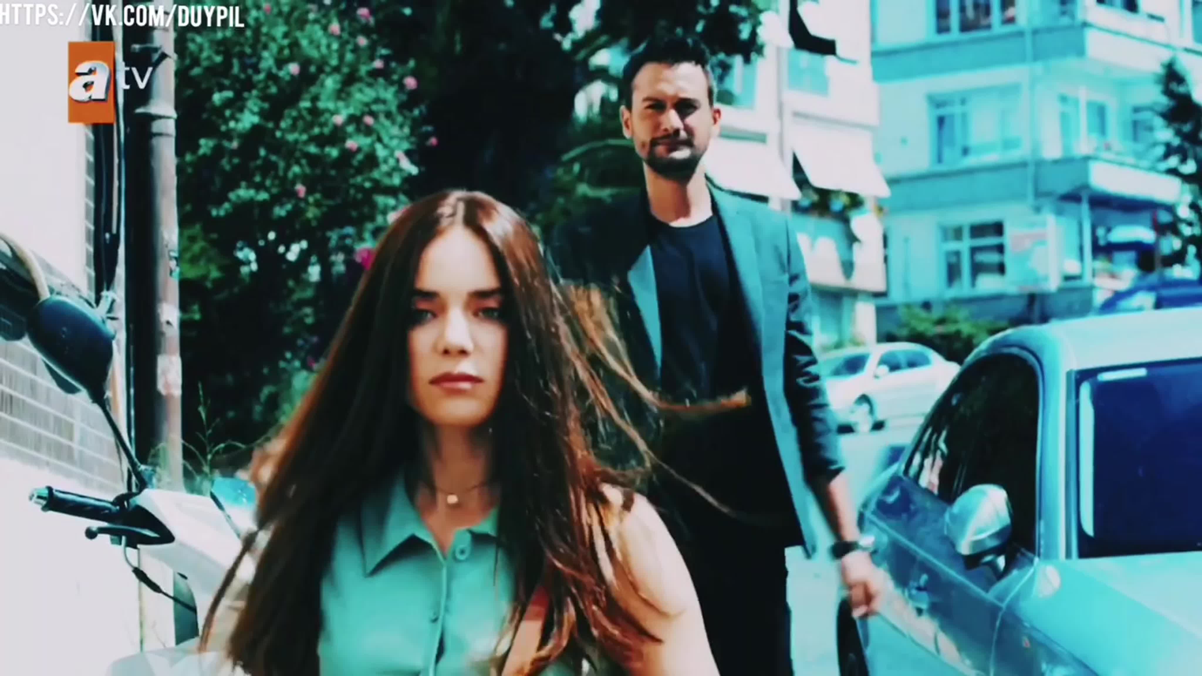 Lylo Duygu Atil turning sensually