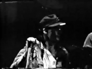 Ministry the light pours out of me nyc 1988 (with nivek ogre)