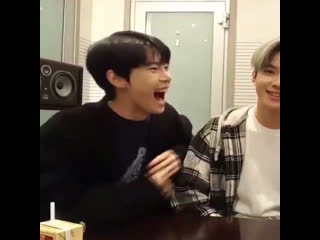 Everyone say thank you jungwoo for making doyoung laugh this hard