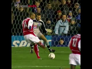 Up! onthisday in 2003, the king brought up his arsenal century @thierryhenry