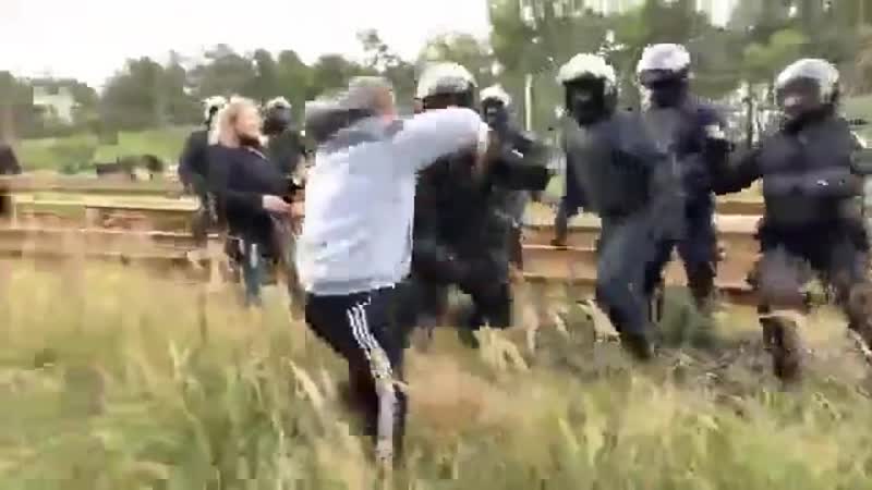 Как нада воспитывать кострюлеголовых бандеровцев