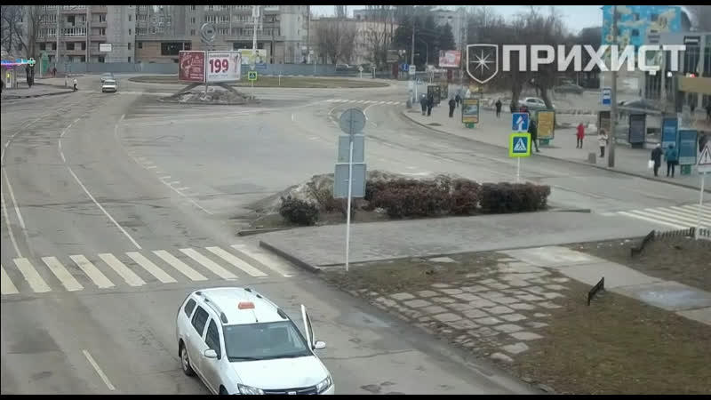 В украинском никополе водитель сбил мать с сыном на пешеходном переходе