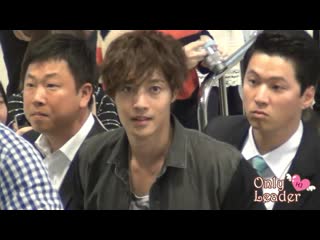 2012 10 03 kim hyun joong fancam @ gimpo airport departed japan