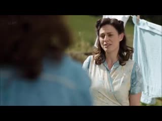 Dakota blue richards 'lightfields' 1x01 eve arrives at lightfields