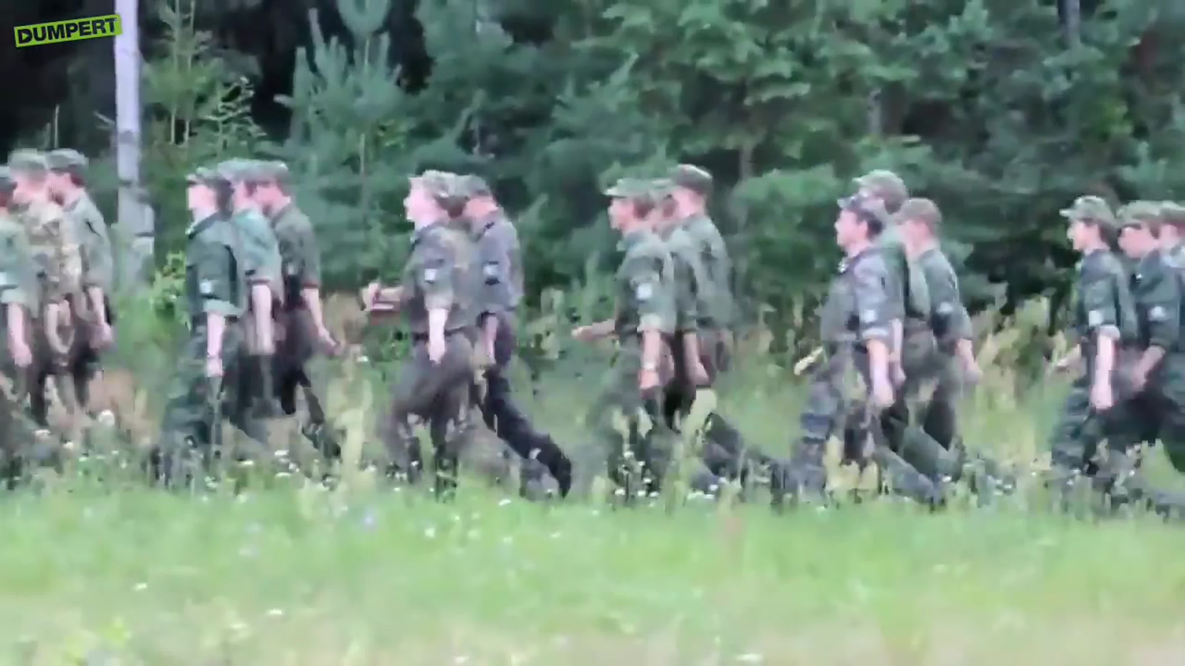 Русские солдаты поют спанч боб - BEST XXX TUBE