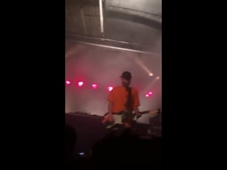 San holo x taska black right here, right now (id)