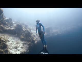 Anna freediving deans blue hole