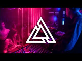 Plastik funk & deekey rock this town