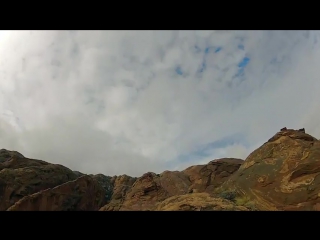 Неудачный прыжок со скалы