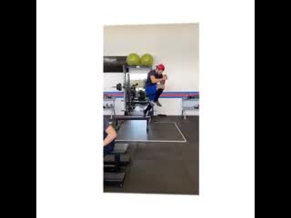 Тренироа в зале «ска нева»