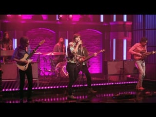 Phoenix "telefono" (late night with seth meyers)