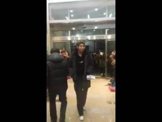 [fancam] 170110 leo on the way to musical "monte cristo"