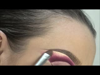 Purple cut crease makeup look tutorial