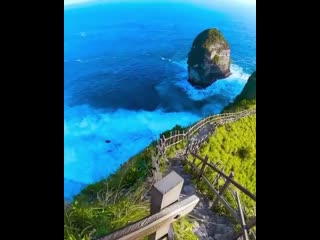 One of most epic places in indonesia kelingking beach