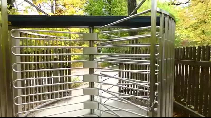 Турникет ecco xxl в зоопарке шенбрунн mp4