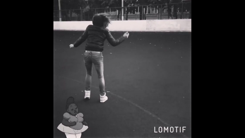 Ну и что, что ножки немножко кривые 🙄зато весело 😂 москва 24 06 2017